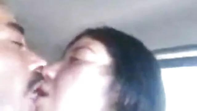 Người lớn, không giấy đăng ký  Lovelace fucked một hình xăm mẹ với voluminous sec nang dau cha chong tits trong các đít