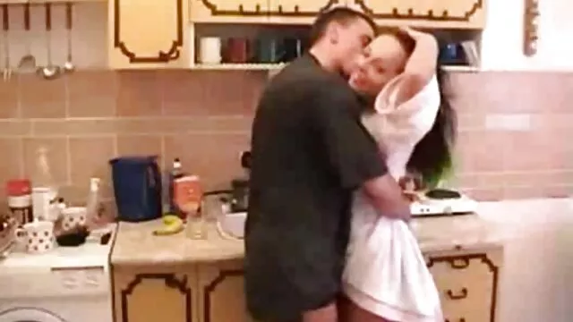 Người lớn, không giấy đăng ký  Hipster chị đẹp Latina Ava Taylor trong cô ấy L. và cô ấy cởi ra cô ấy kính trong những hành động loan luan sec